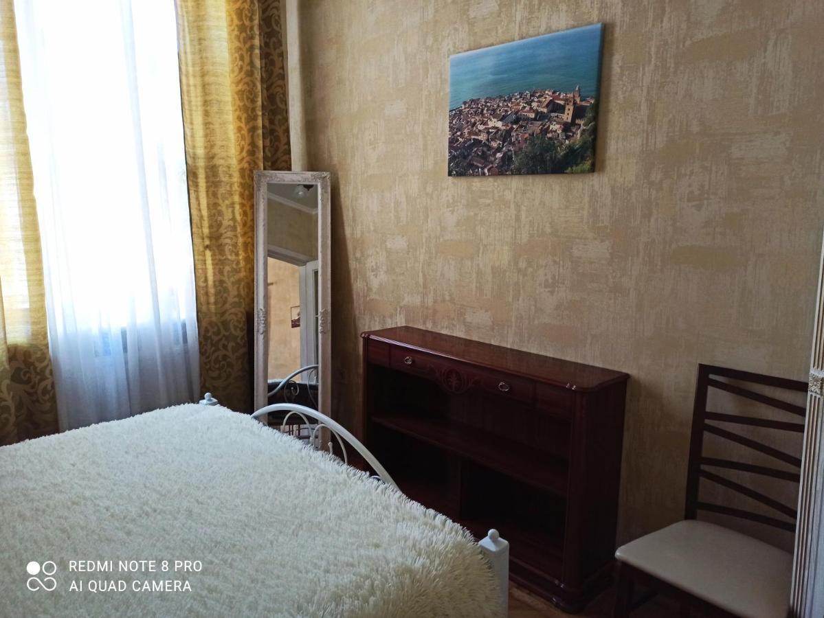 Comfort Near Opera Theater 오데사 외부 사진
